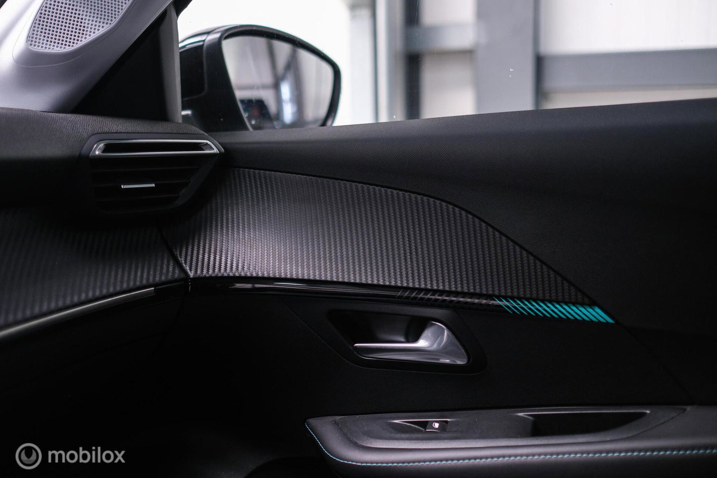 Peugeot 208 1.2 PureTech Allure Automaat | Camera | DAB | NAP NL auto | Rijklaar incl beurt |