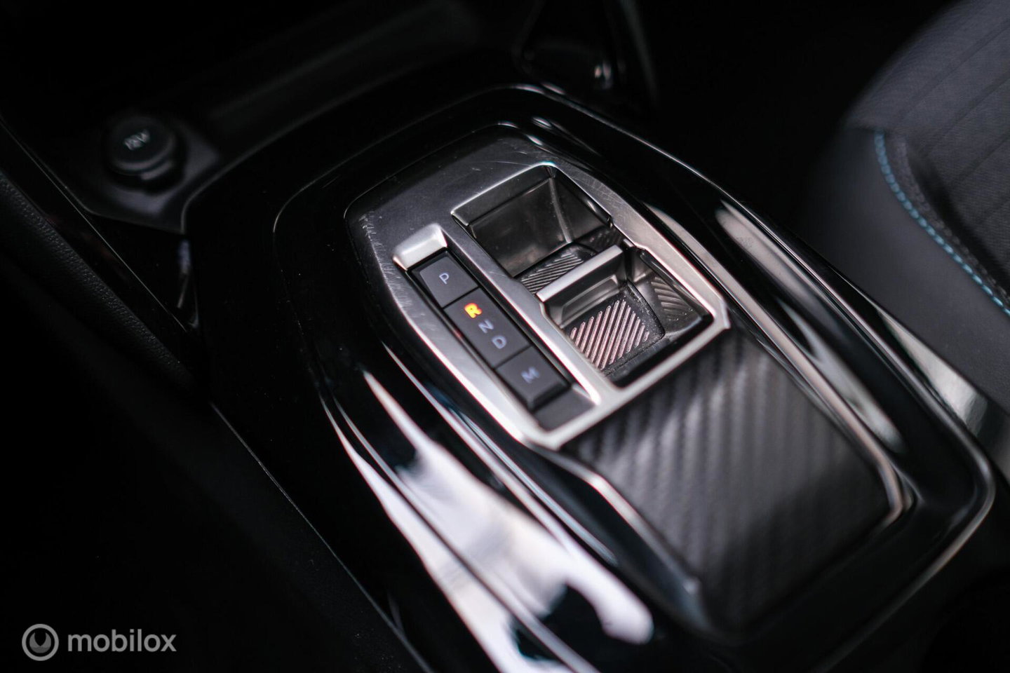 Peugeot 208 1.2 PureTech Allure Automaat | Camera | DAB | NAP NL auto | Rijklaar incl beurt |