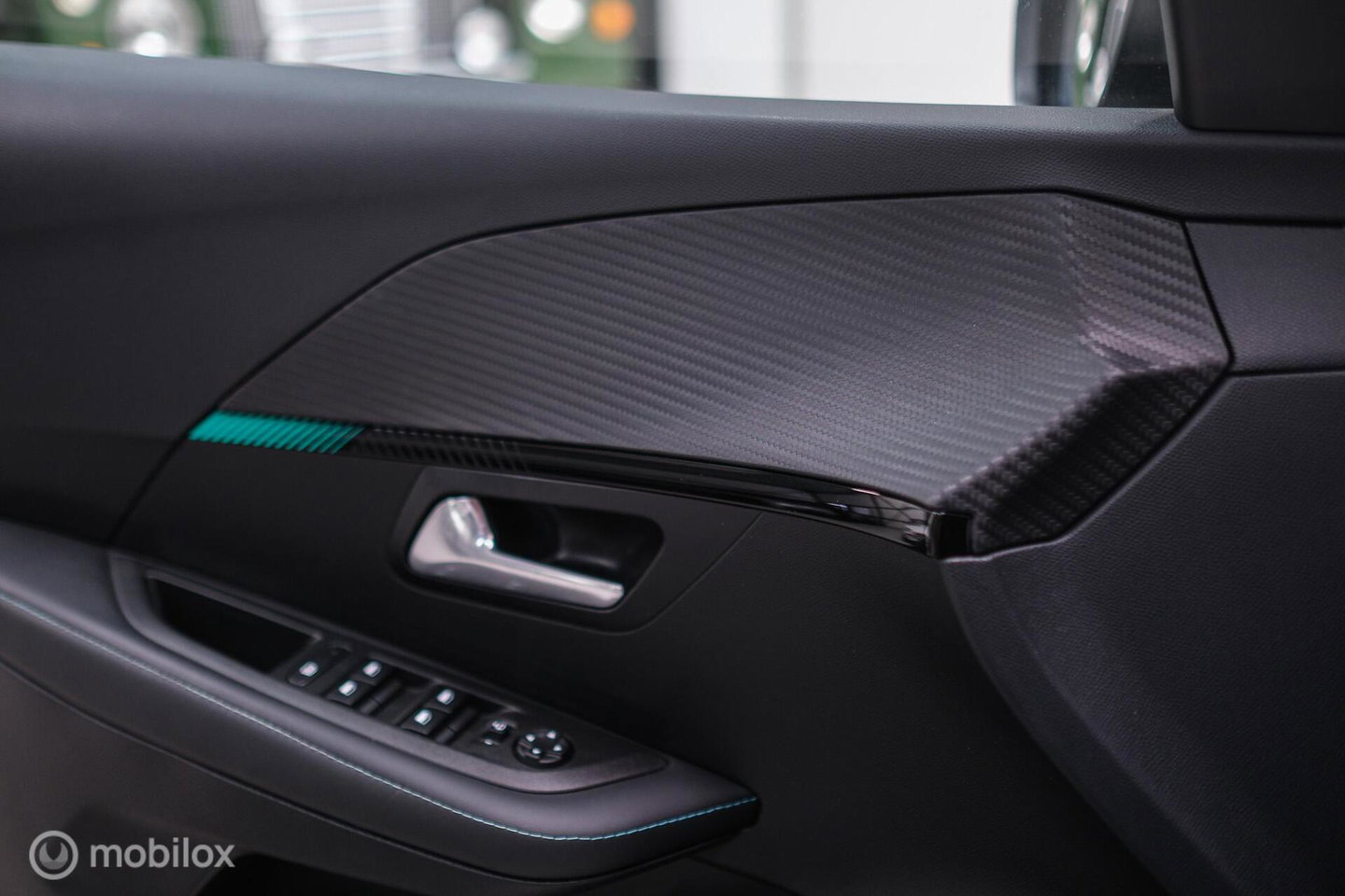 Peugeot 208 1.2 PureTech Allure Automaat | Camera | DAB | NAP NL auto | Rijklaar incl beurt |