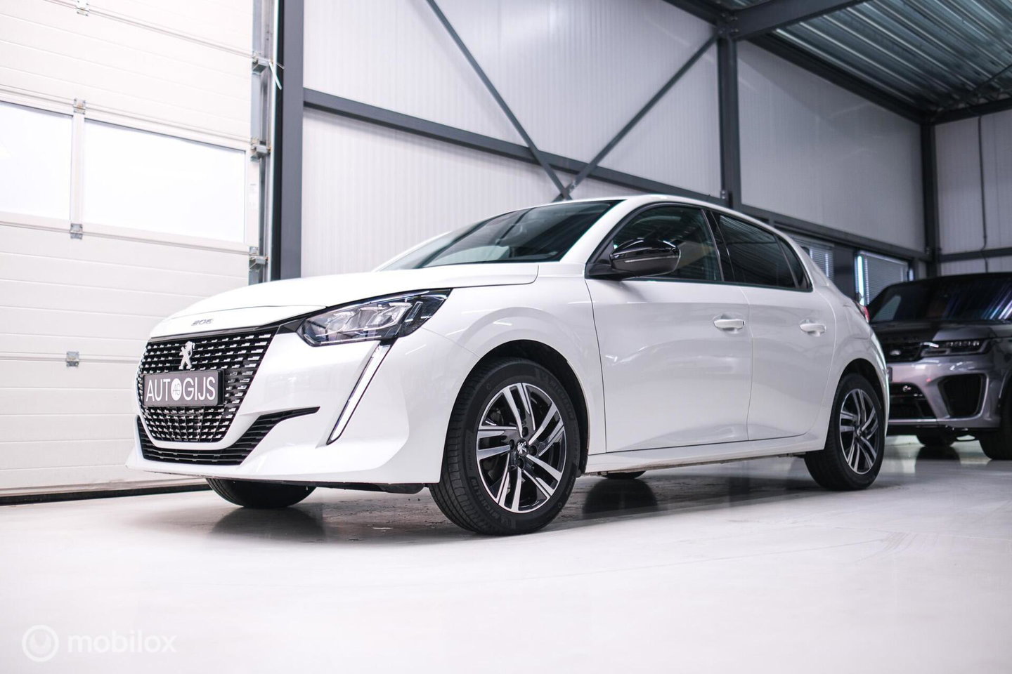 Peugeot 208 1.2 PureTech Allure Automaat | Camera | DAB | NAP NL auto | Rijklaar incl beurt |