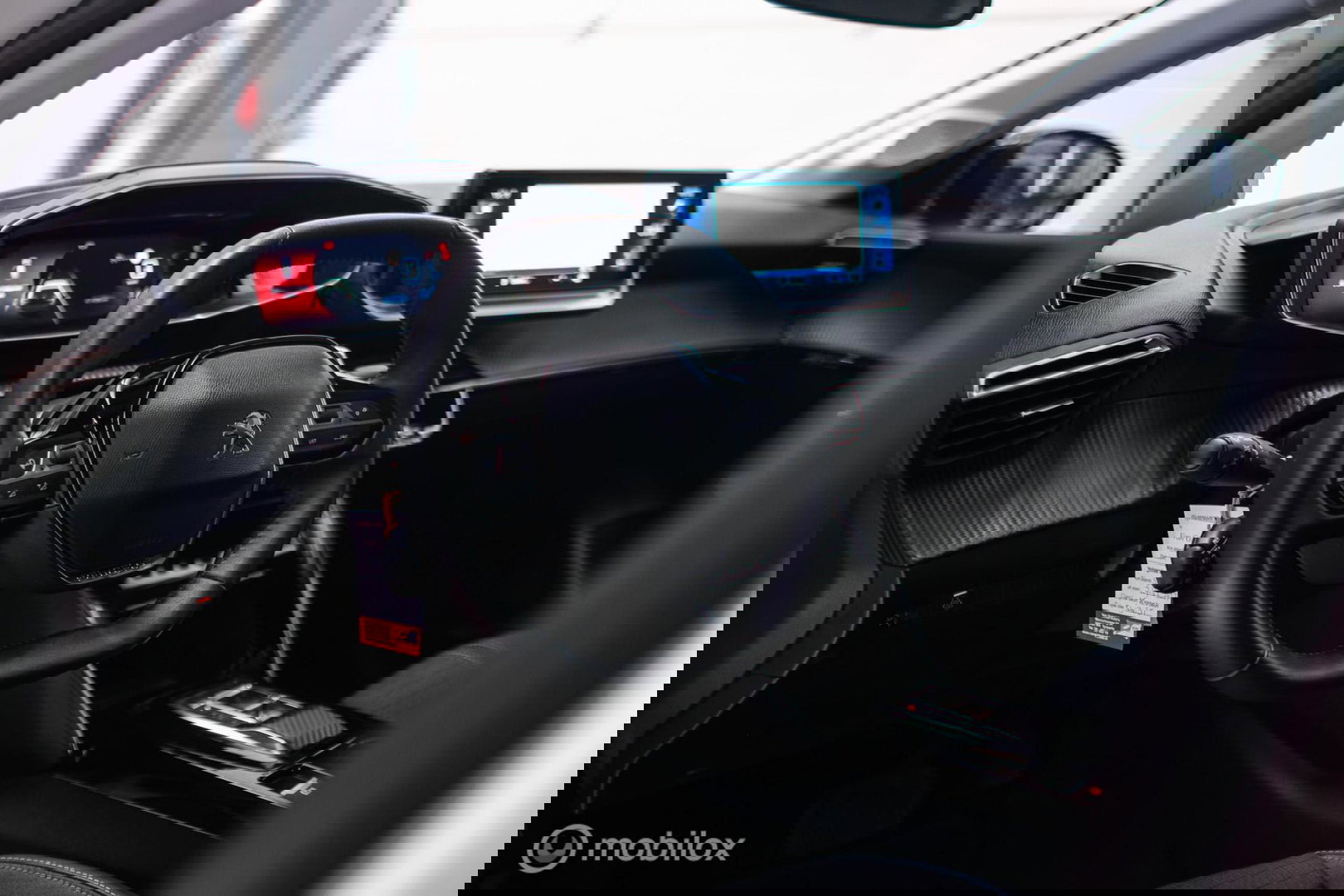 Peugeot 208 1.2 PureTech Allure Automaat | Camera | DAB | NAP NL auto | Rijklaar incl beurt |