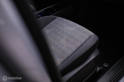 Volkswagen ID.3 Pro 58 kWh | SOH 93% | Stoel + stuur verwarming | NAP NL auto | PDC | DAB | rijklaarprijs |