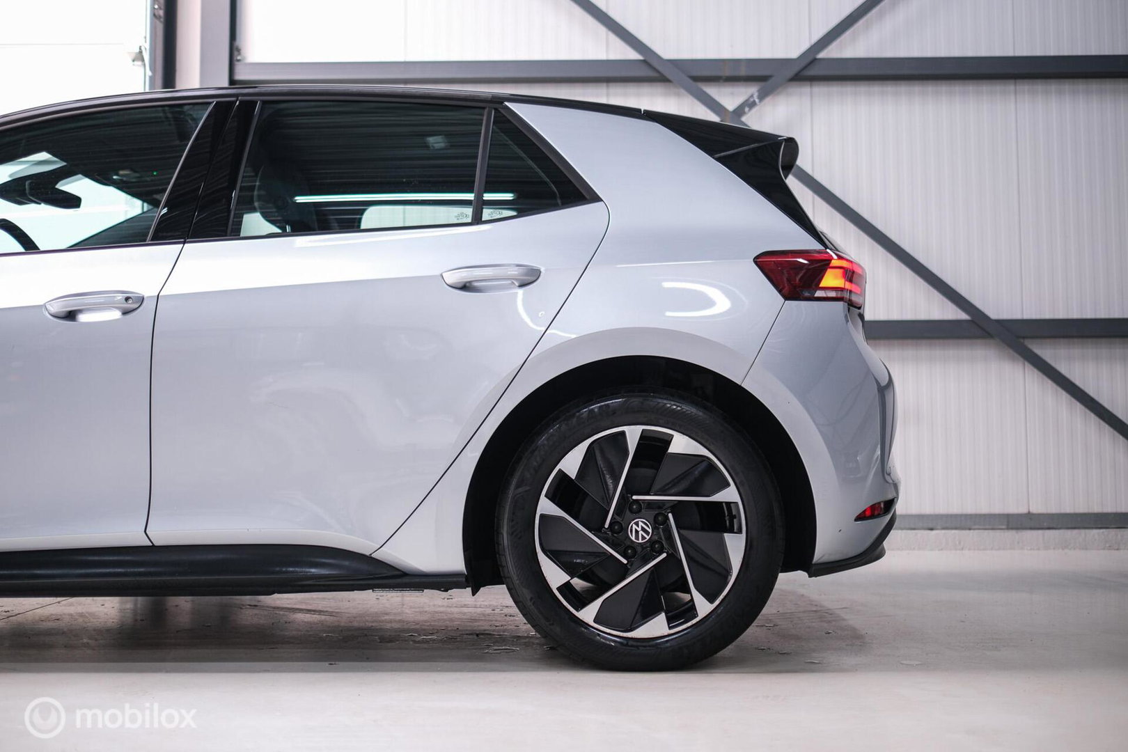 Volkswagen ID.3 Pro 58 kWh | SOH 93% | Stoel + stuur verwarming | NAP NL auto | PDC | DAB | rijklaarprijs |