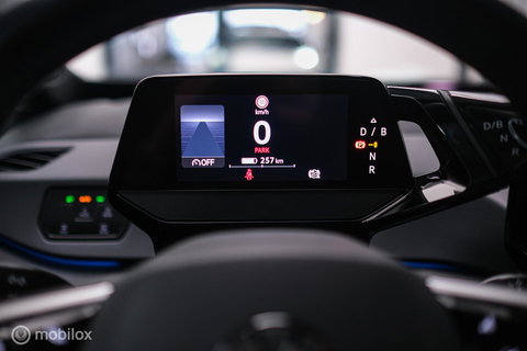 Volkswagen ID.3 Pro 58 kWh | SOH 93% | Stoel + stuur verwarming | NAP NL auto | PDC | DAB | rijklaarprijs |