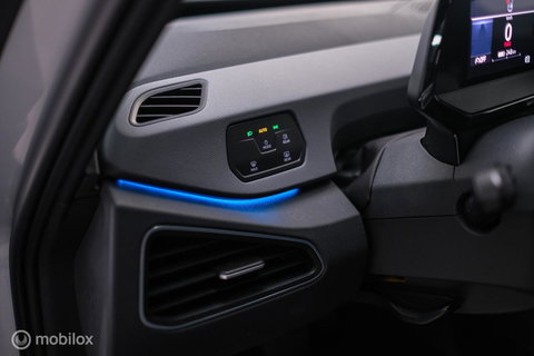 Volkswagen ID.3 Pro 58 kWh | SOH 93% | Stoel + stuur verwarming | NAP NL auto | PDC | DAB | rijklaarprijs |