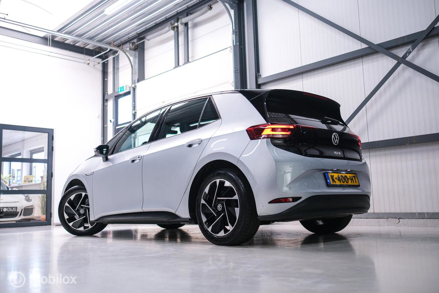 Volkswagen ID.3 Pro 58 kWh | SOH 93% | Stoel + stuur verwarming | NAP NL auto | PDC | DAB | rijklaarprijs |