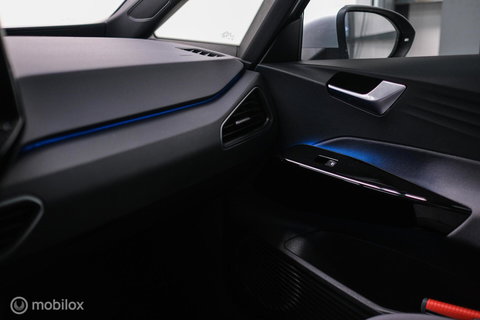 Volkswagen ID.3 Pro 58 kWh | SOH 93% | Stoel + stuur verwarming | NAP NL auto | PDC | DAB | rijklaarprijs |