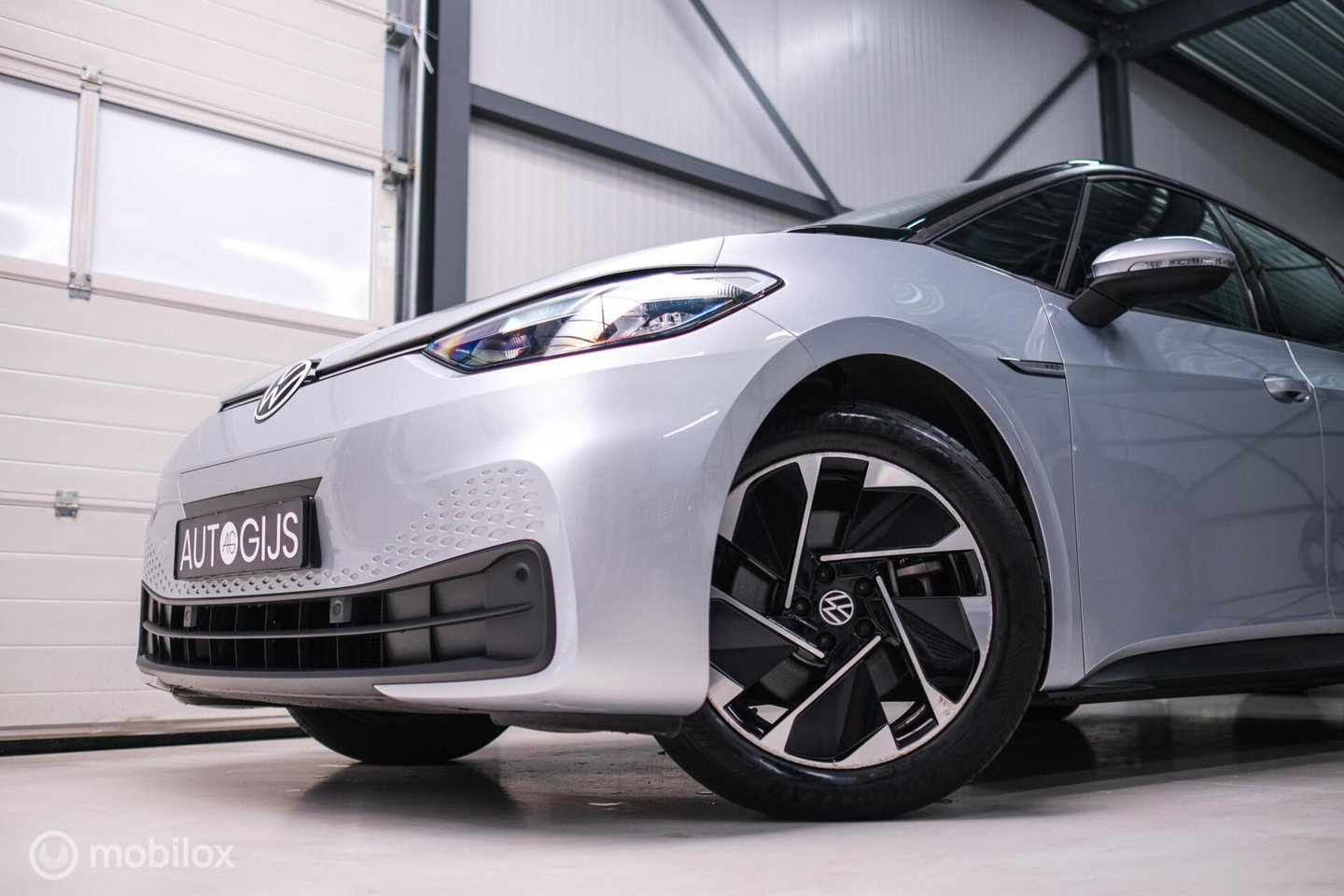Volkswagen ID.3 Pro 58 kWh | SOH 93% | Stoel + stuur verwarming | NAP NL auto | PDC | DAB | rijklaarprijs |