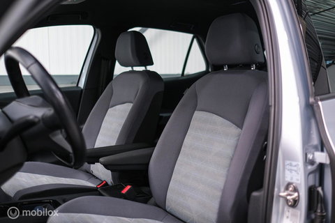 Volkswagen ID.3 Pro 58 kWh | SOH 93% | Stoel + stuur verwarming | NAP NL auto | PDC | DAB | rijklaarprijs |