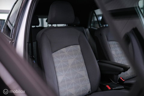 Volkswagen ID.3 Pro 58 kWh | SOH 93% | Stoel + stuur verwarming | NAP NL auto | PDC | DAB | rijklaarprijs |