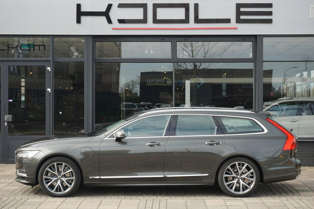 Volvo V90 - 2.0 T8 AWD Inscription | PANO | trekhaak | stoelkoeling | CarPlay