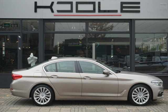 BMW 5 Serie - 530e iPerformance High Executive