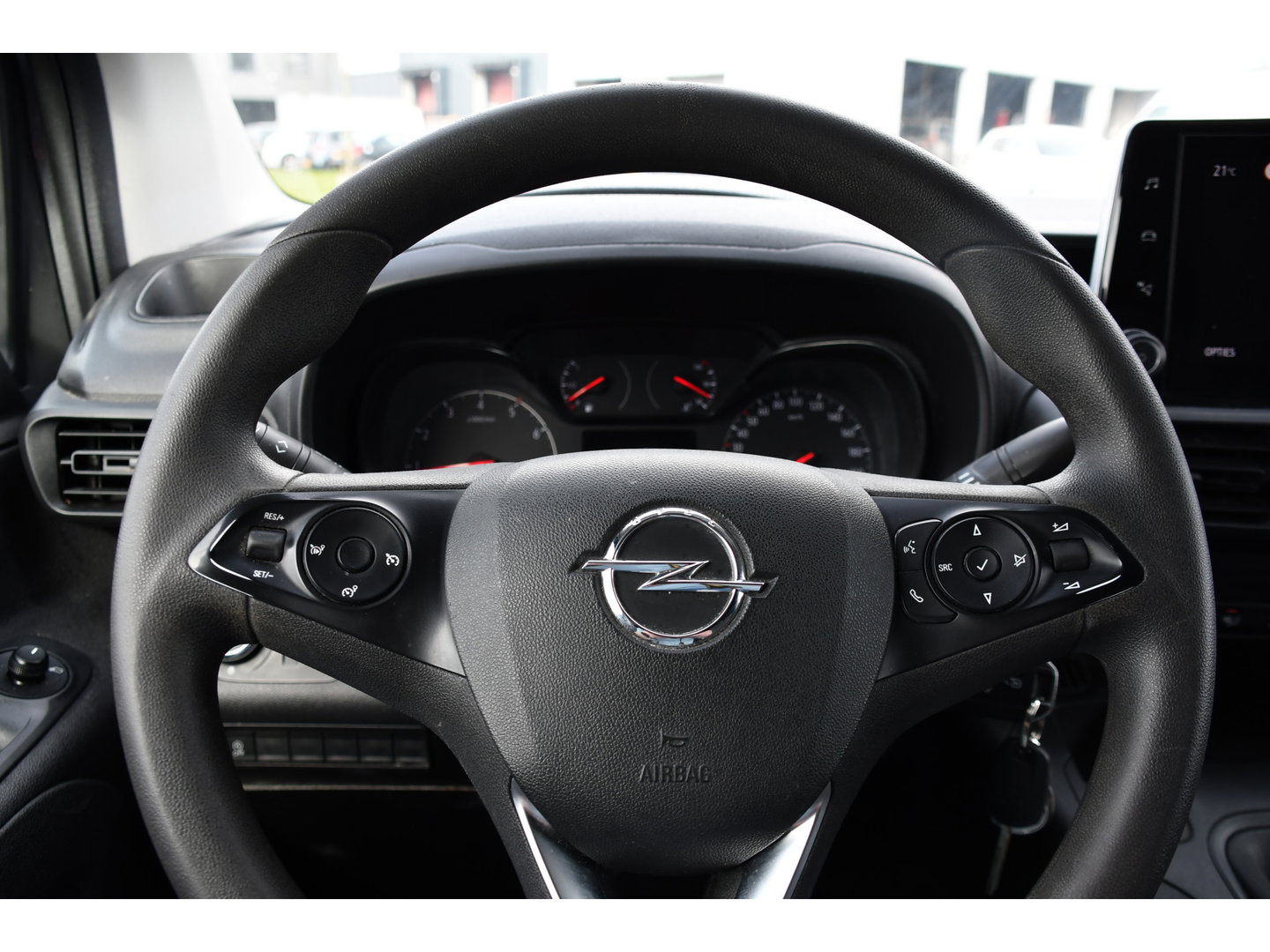 Opel Combo 1.5D L2H1 Edition Cruise, Carplay, Sensoren, 102pk, Multimedia, Airco, Trekhaak, LM Velg, Uniek!