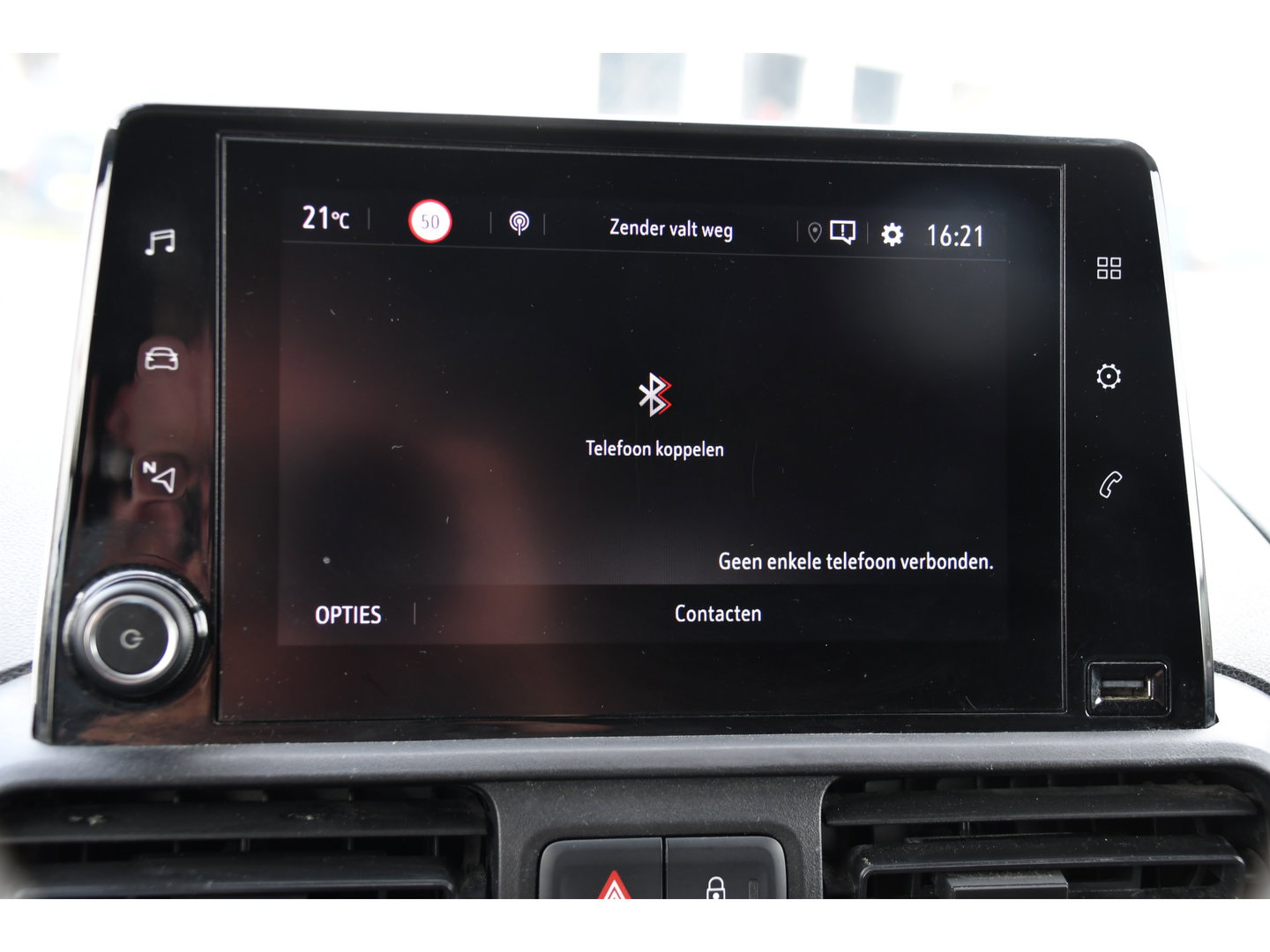 Opel Combo 1.5D L2H1 Edition Cruise, Carplay, Sensoren, 102pk, Multimedia, Airco, Trekhaak, LM Velg, Uniek!