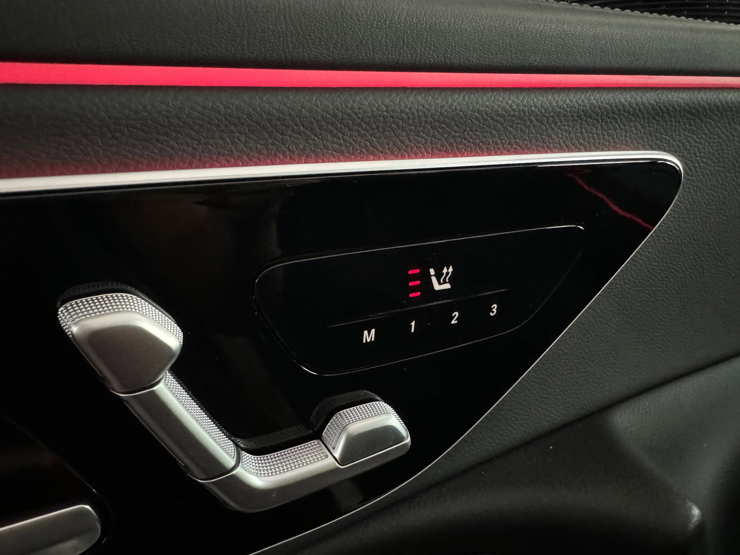 Mercedes-Benz E-Klasse 200 AMG Pano|Memory|3e Scherm|BTW|Trekhaak