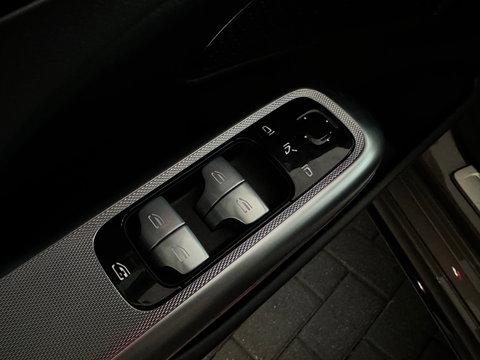 Mercedes-Benz E-Klasse 200 AMG Pano|Memory|3e Scherm|BTW|Trekhaak