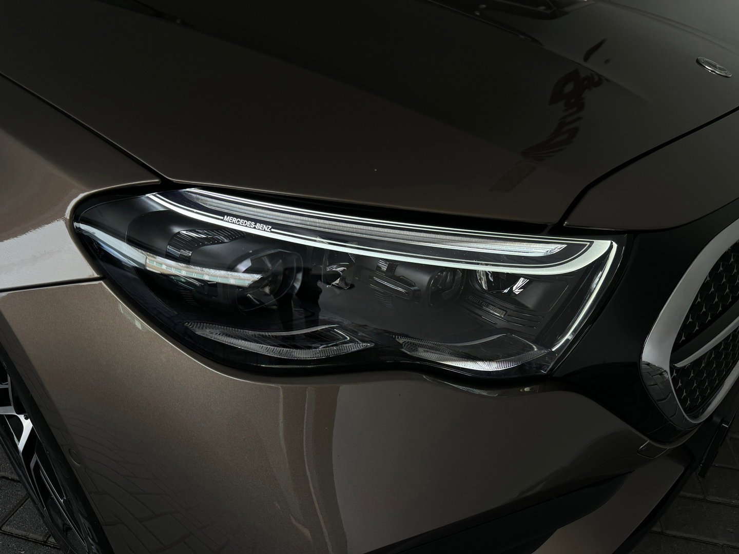 Mercedes-Benz E-Klasse 200 AMG Pano|Memory|3e Scherm|BTW|Trekhaak