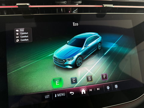 Mercedes-Benz E-Klasse 200 AMG Pano|Memory|3e Scherm|BTW|Trekhaak