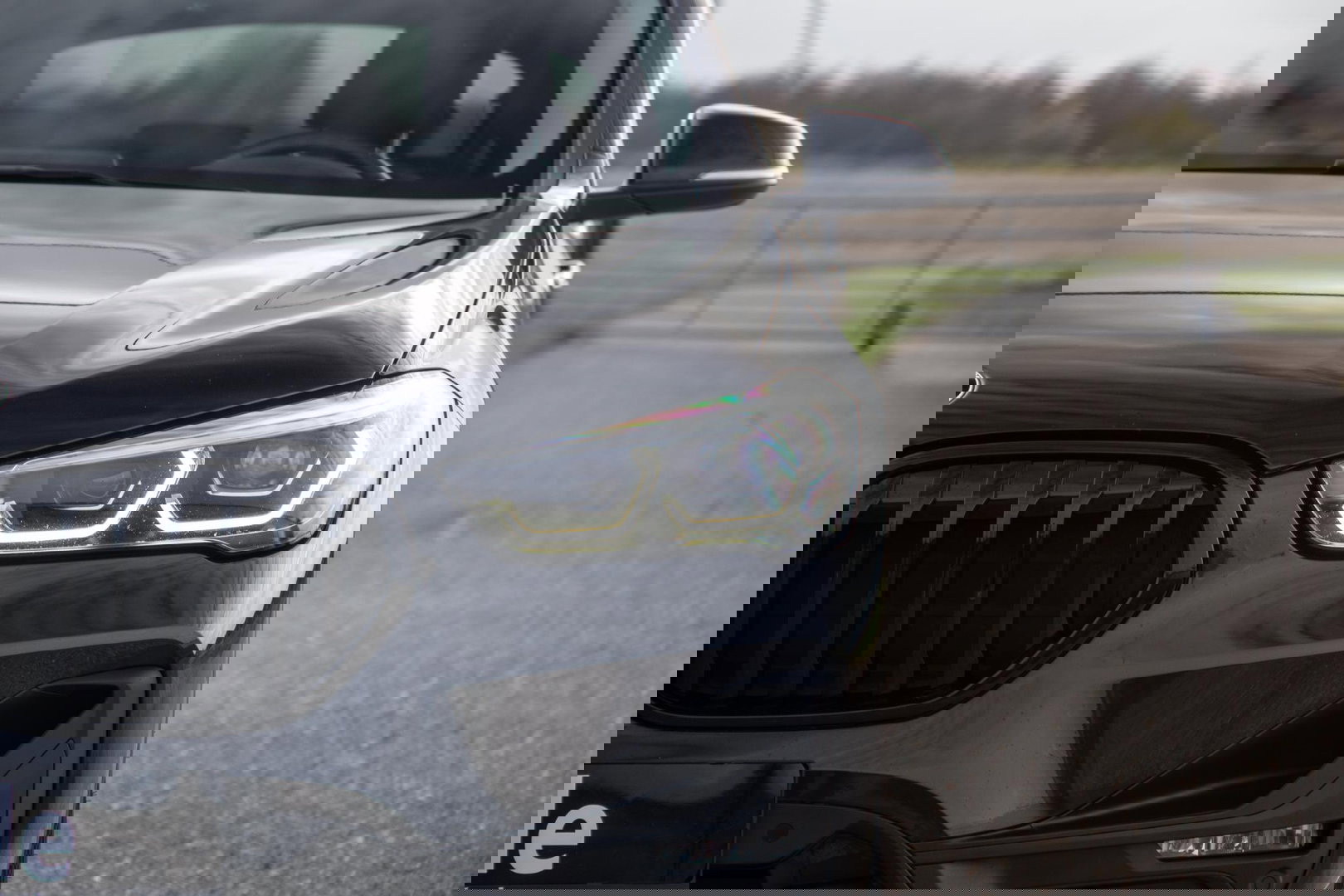 BMW X1 xDrive25e Executive BLACK LINE / CAMERA / CARPLAY / HEAD UP DISPLAY / LEDER / LED / CRUISE CONTROLE / STOELVERWARMING