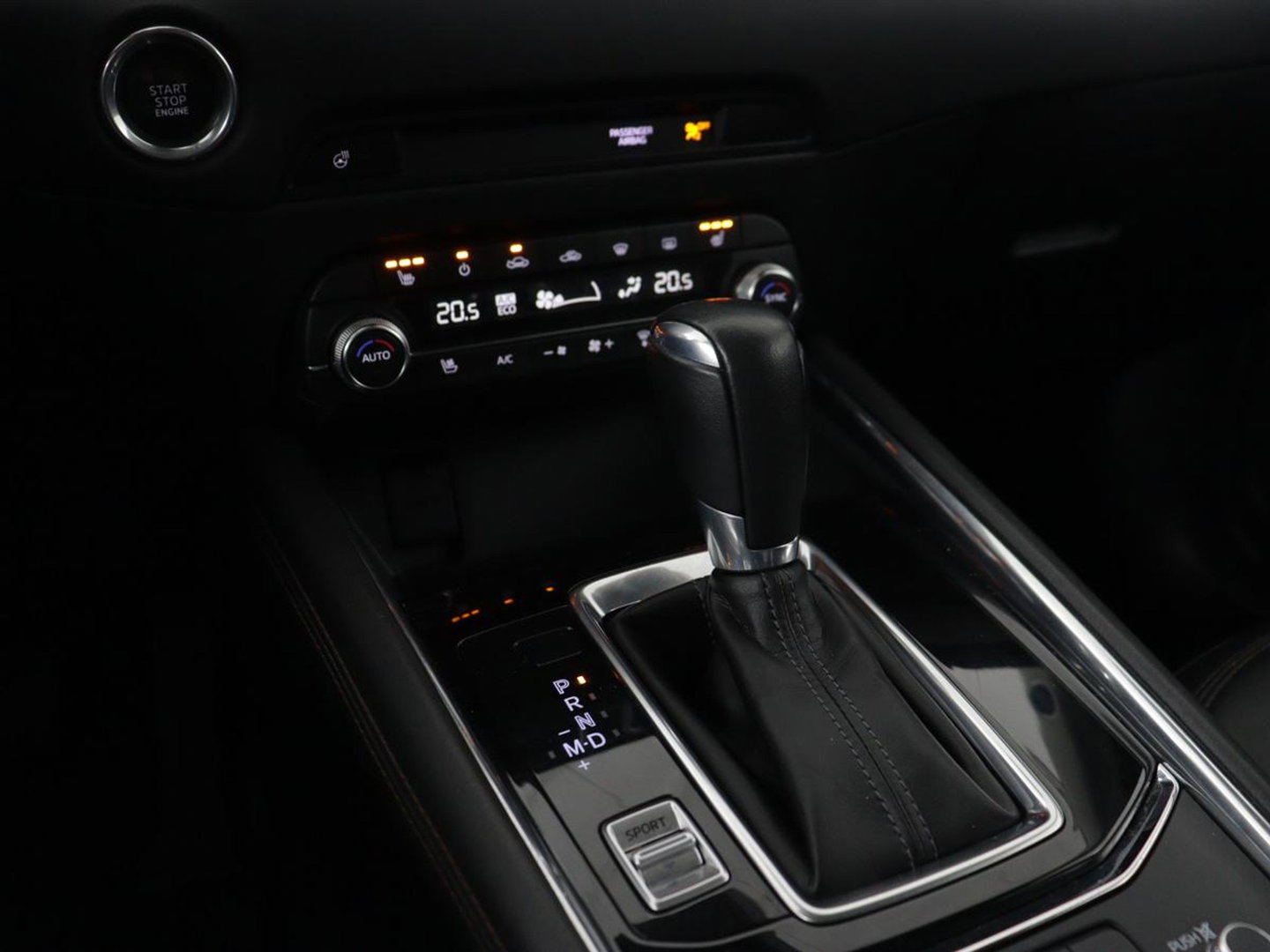 Mazda CX-5 2.0 SkyActiv-G 165 Business Luxury | Stoelverwarming | Leder | 360 Camera | Keyless | Carplay | Full LED | Achterbankverwarming | Navigatie | Memory | Dodehoek detectie | Climate control