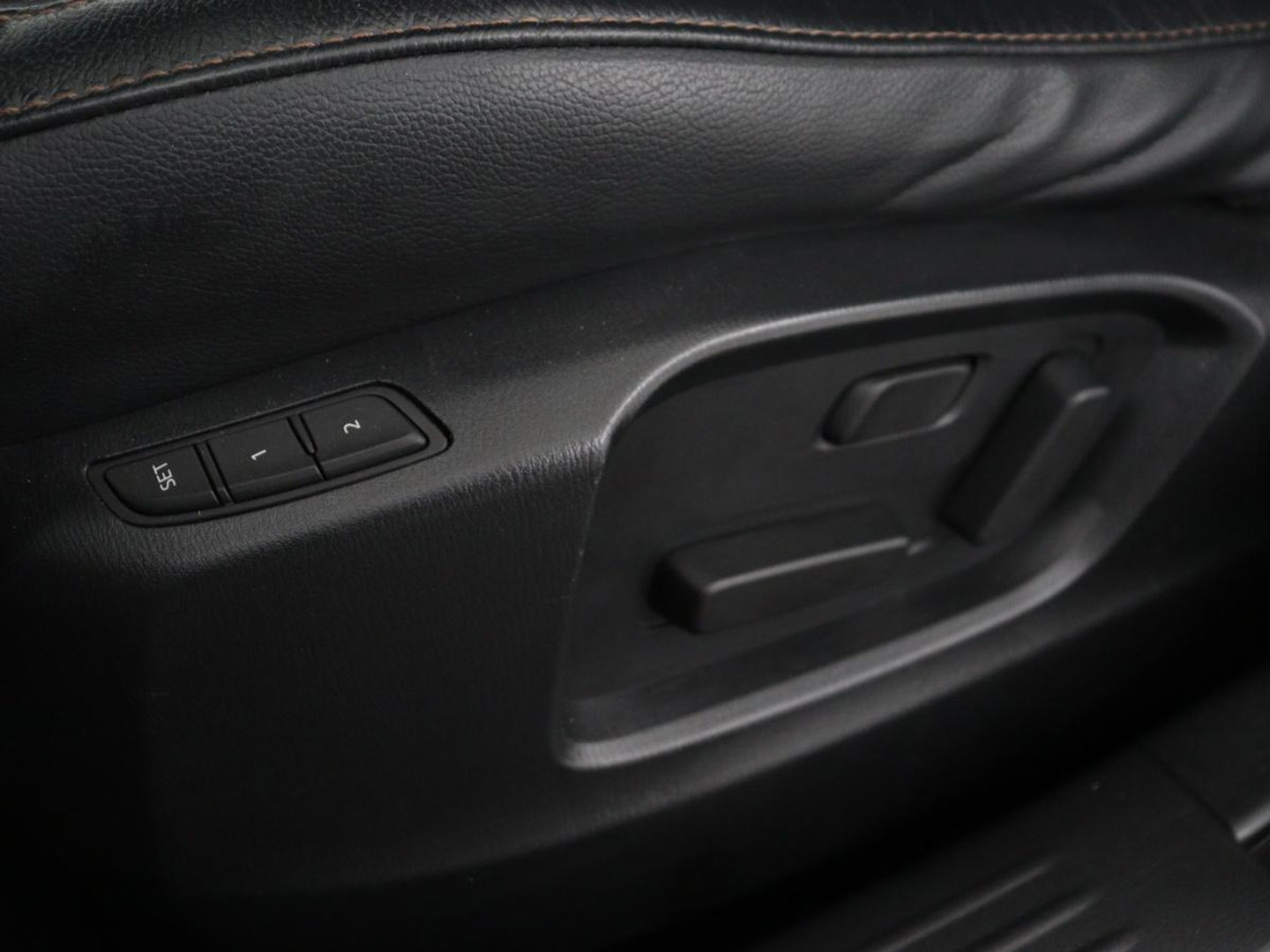 Mazda CX-5 2.0 SkyActiv-G 165 Business Luxury | Stoelverwarming | Leder | 360 Camera | Keyless | Carplay | Full LED | Achterbankverwarming | Navigatie | Memory | Dodehoek detectie | Climate control