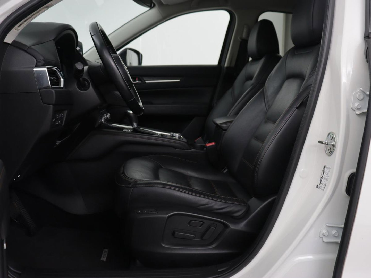 Mazda CX-5 2.0 SkyActiv-G 165 Business Luxury | Stoelverwarming | Leder | 360 Camera | Keyless | Carplay | Full LED | Achterbankverwarming | Navigatie | Memory | Dodehoek detectie | Climate control