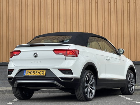 Volkswagen T-Roc Cabrio 1.5 TSI R-Line | Adaptive Cruise Control | Stoelverwarming | Stuurwielverwarming | Apple carplay | Android Auto | Lichtmetaal |