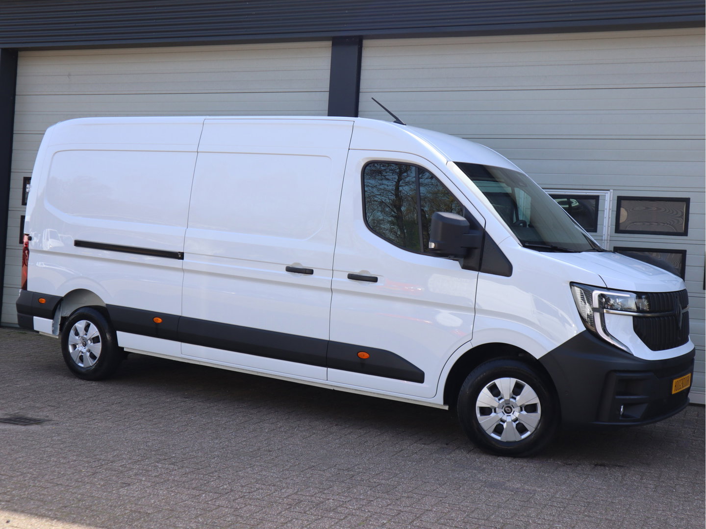 Renault Master T35 2.0 dCi 150pk Euro 6 L3H2 Maxi - Apple - Cruise