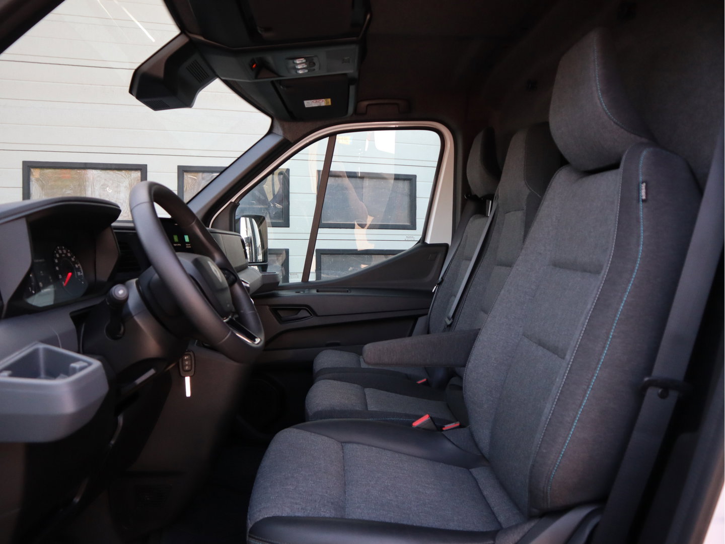 Renault Master T35 2.0 dCi 150pk Euro 6 L3H2 Maxi - Apple - Cruise