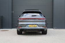 Porsche Cayenne - 3.0 E-Hybrid | NAP | PANO | HUD | MEMORY | SPORTUITLAAT | BOSE | STUURVERW |