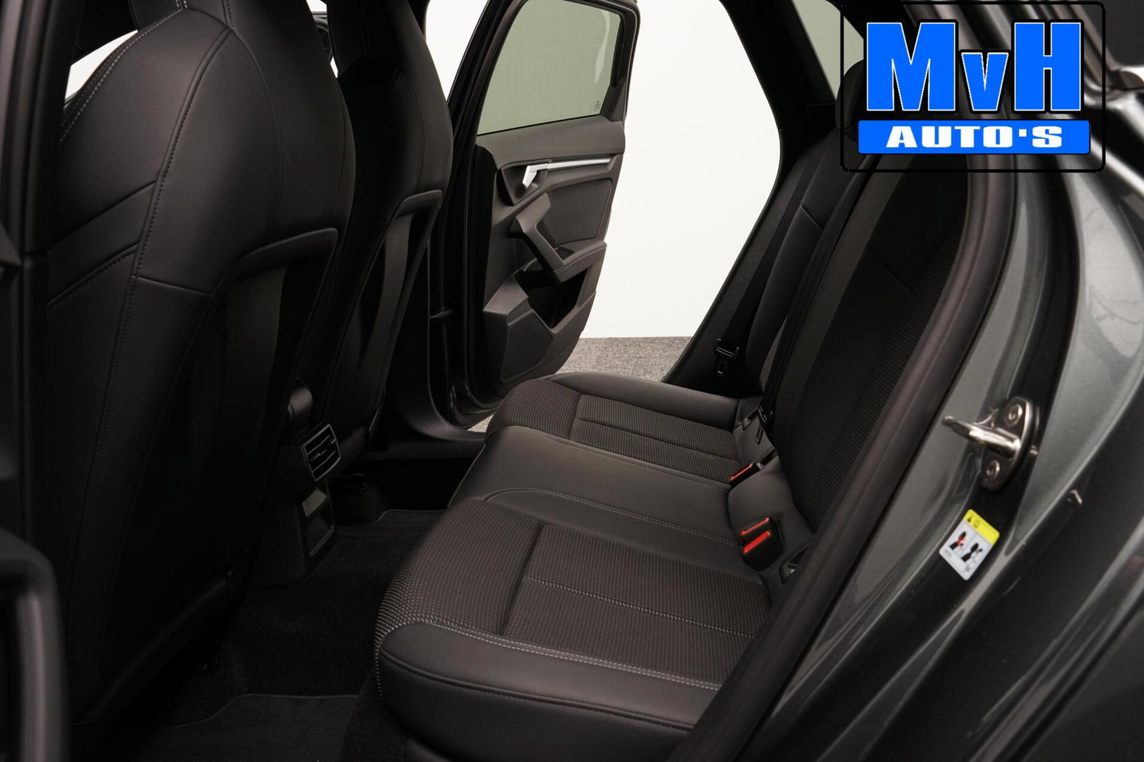 Audi A3 Sportback 30 TFSI S-Line|MATRIX-LED|ACC|19INCH|NAP