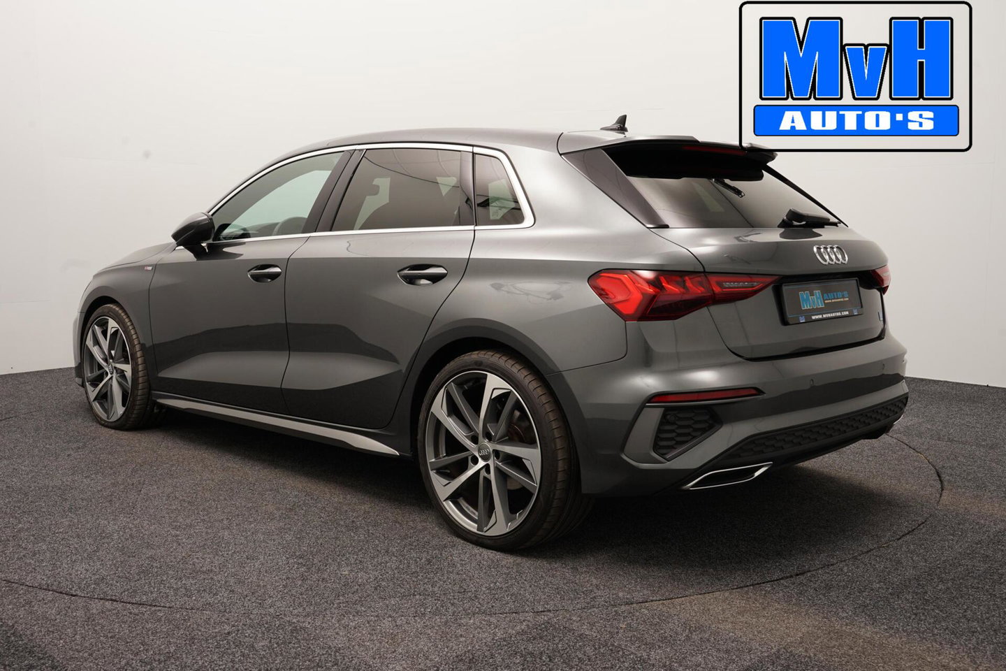 Audi A3 Sportback 30 TFSI S-Line|MATRIX-LED|ACC|19INCH|NAP