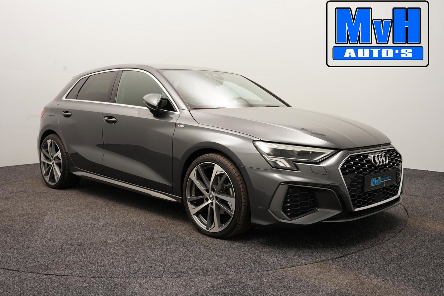 Audi A3 Sportback 30 TFSI S-Line|MATRIX-LED|ACC|19INCH|NAP