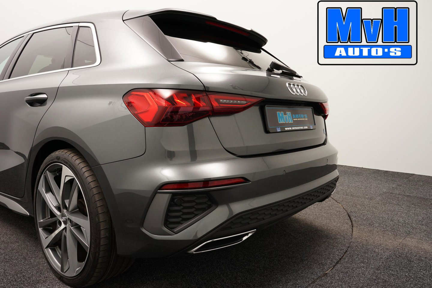 Audi A3 Sportback 30 TFSI S-Line|MATRIX-LED|ACC|19INCH|NAP