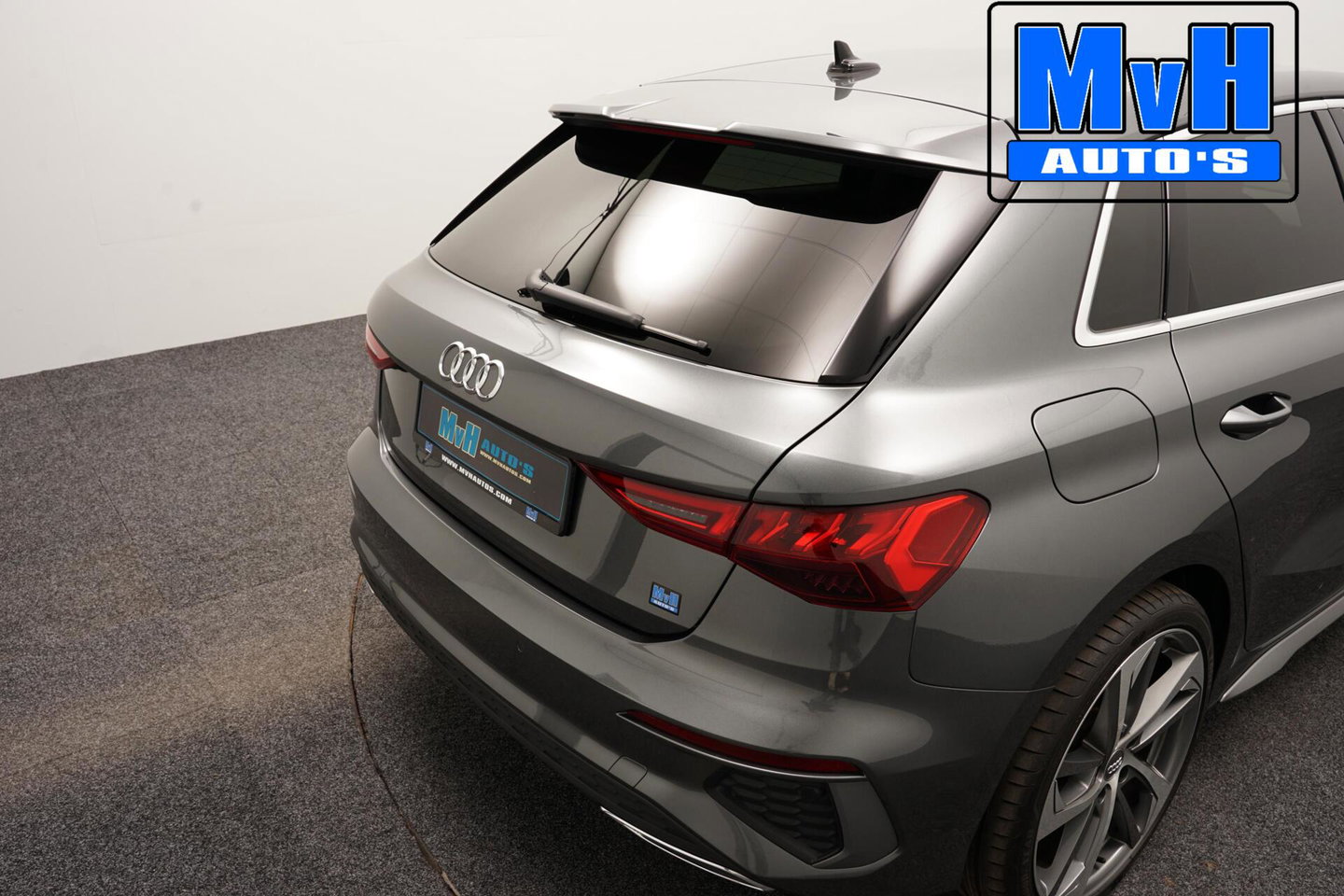 Audi A3 Sportback 30 TFSI S-Line|MATRIX-LED|ACC|19INCH|NAP