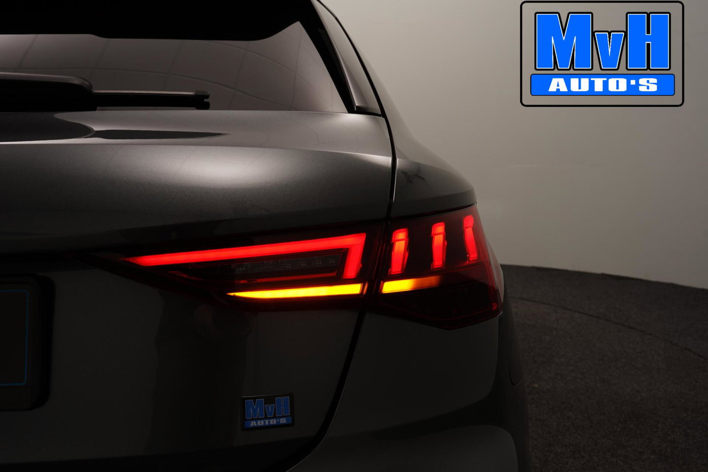 Audi A3 Sportback 30 TFSI S-Line|MATRIX-LED|ACC|19INCH|NAP