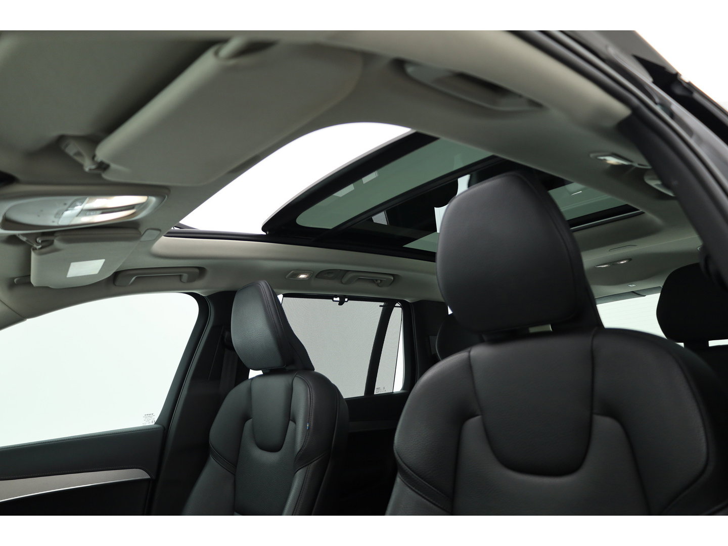 Volvo XC90 2.0 T8 Recharge AWD Plus Bright | SOH 95.9% | Pano | Elek. Trekhaak | Camera | Harman Kardon | Memory | Stoel- Stuurverw.