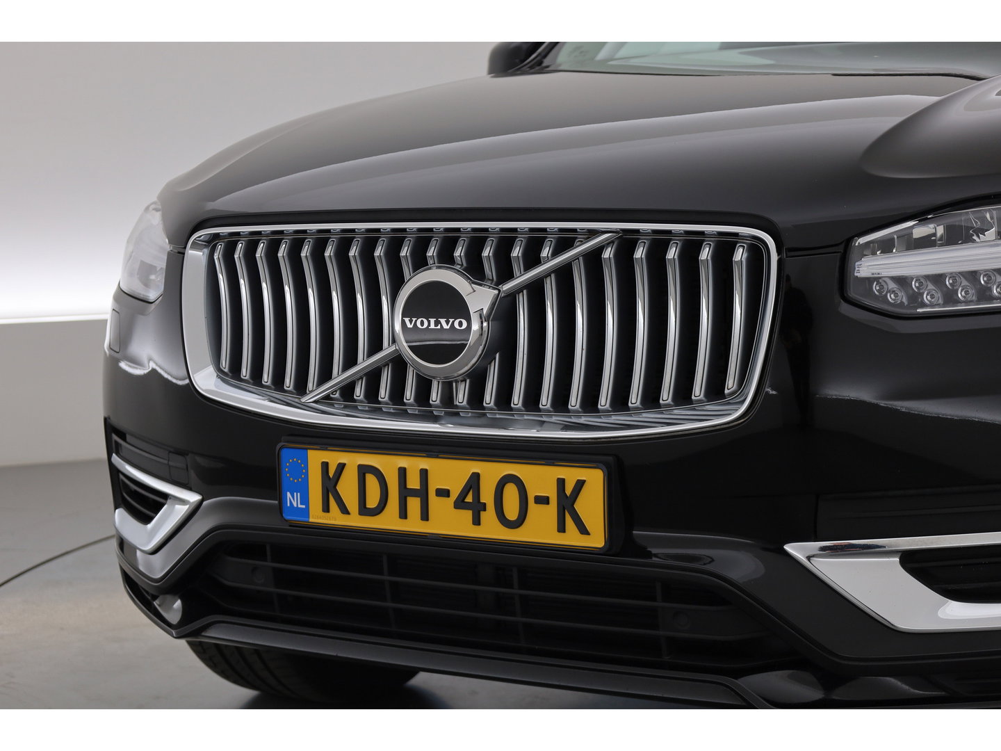 Volvo XC90 2.0 T8 Recharge AWD Plus Bright | SOH 95.9% | Pano | Elek. Trekhaak | Camera | Harman Kardon | Memory | Stoel- Stuurverw.