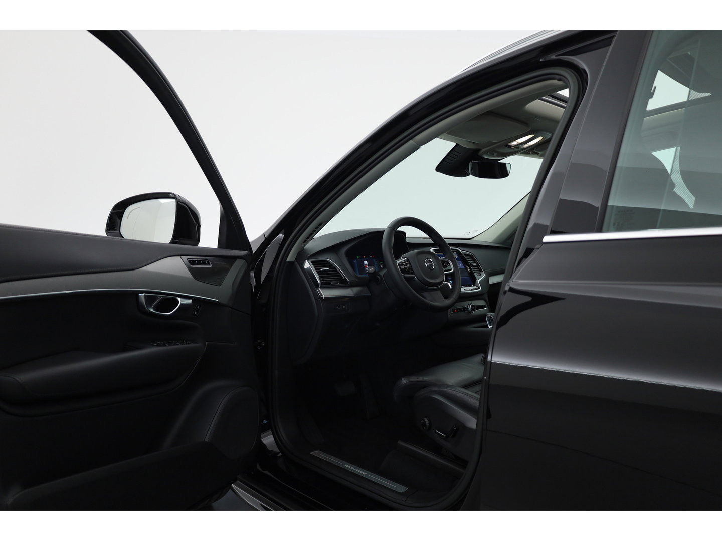 Volvo XC90 2.0 T8 Recharge AWD Plus Bright | SOH 95.9% | Pano | Elek. Trekhaak | Camera | Harman Kardon | Memory | Stoel- Stuurverw.