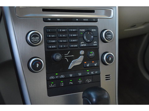 Volvo XC60 3.0 T6 AWD Summum | Dealer Onderhouden | Adaptive Cruise | Trekhaak | Stoelverwarming | Keyless |