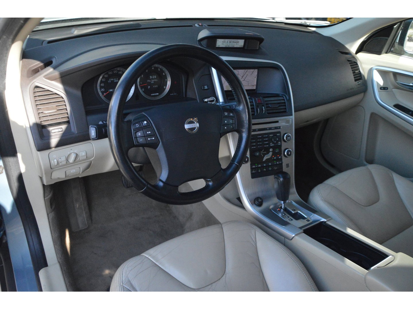 Volvo XC60 3.0 T6 AWD Summum | Dealer Onderhouden | Adaptive Cruise | Trekhaak | Stoelverwarming | Keyless |