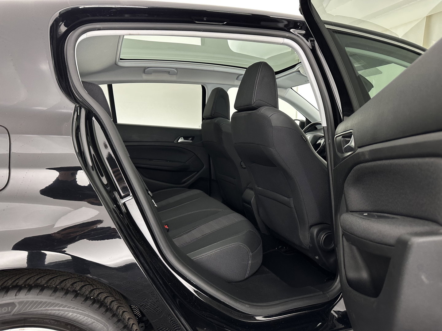 Peugeot 308 1.5 BlueHDi Blue Lease Premium *PANO | NAVI-FULLMAP | CAMERA | SPORTSEATS | DAB | PRIVACY-GLASS | ECC | PDC | CRUISE | TOWBAR | 16''ALU*