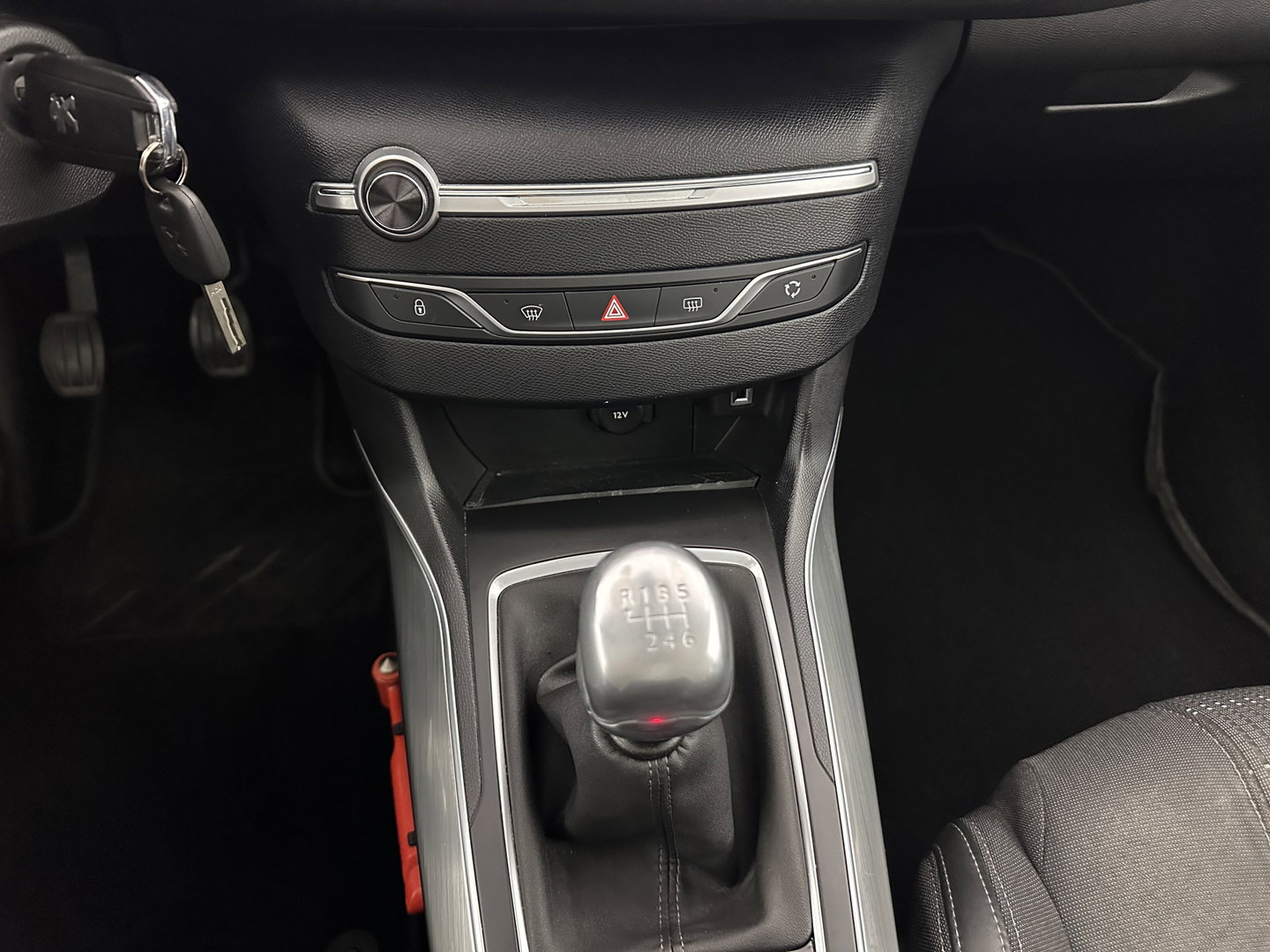 Peugeot 308 1.5 BlueHDi Blue Lease Premium *PANO | NAVI-FULLMAP | CAMERA | SPORTSEATS | DAB | PRIVACY-GLASS | ECC | PDC | CRUISE | TOWBAR | 16''ALU*