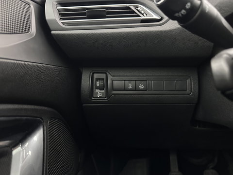 Peugeot 308 1.5 BlueHDi Blue Lease Premium *PANO | NAVI-FULLMAP | CAMERA | SPORTSEATS | DAB | PRIVACY-GLASS | ECC | PDC | CRUISE | TOWBAR | 16''ALU*