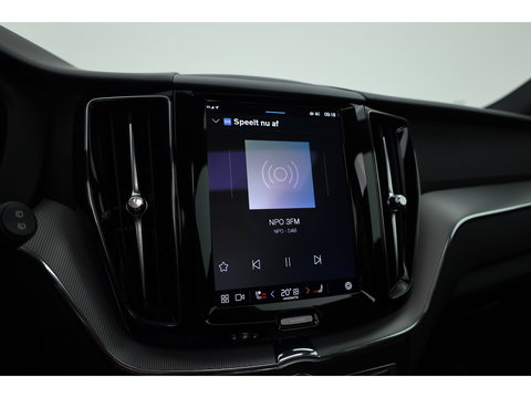 Volvo XC60 T6 Plug-in hybrid Plus Dark | Pano | Memory seats | 360cam | Elek. Trekhaak | 20'' | Pilot Assist | Stoel- Stuurverw.