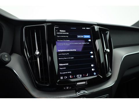 Volvo XC60 T6 Plug-in hybrid Plus Dark | Pano | Memory seats | 360cam | Elek. Trekhaak | 20'' | Pilot Assist | Stoel- Stuurverw.