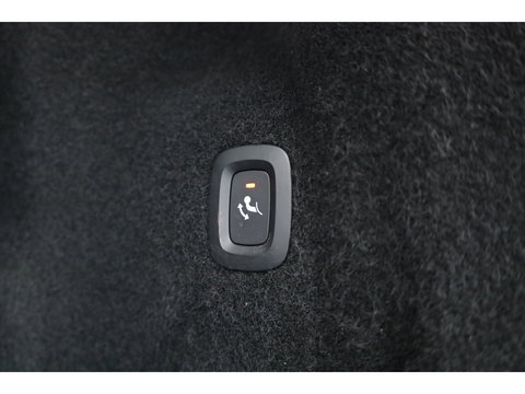 Volvo XC60 T6 Plug-in hybrid Plus Dark | Pano | Memory seats | 360cam | Elek. Trekhaak | 20'' | Pilot Assist | Stoel- Stuurverw.