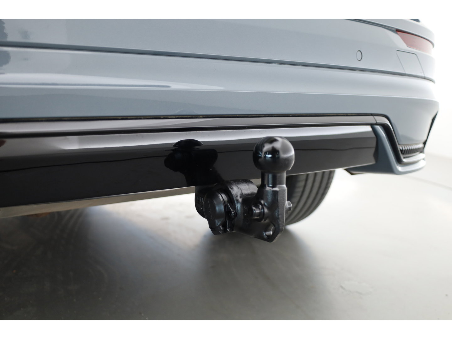 Volvo XC60 T6 Plug-in hybrid Plus Dark | Pano | Memory seats | 360cam | Elek. Trekhaak | 20'' | Pilot Assist | Stoel- Stuurverw.