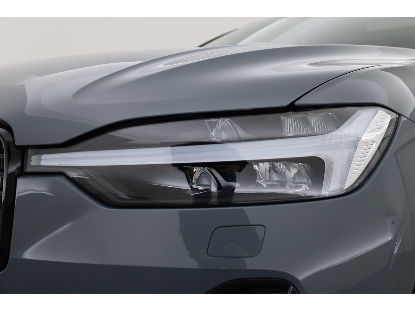 Volvo XC60 T6 Plug-in hybrid Plus Dark | Pano | Memory seats | 360cam | Elek. Trekhaak | 20'' | Pilot Assist | Stoel- Stuurverw.