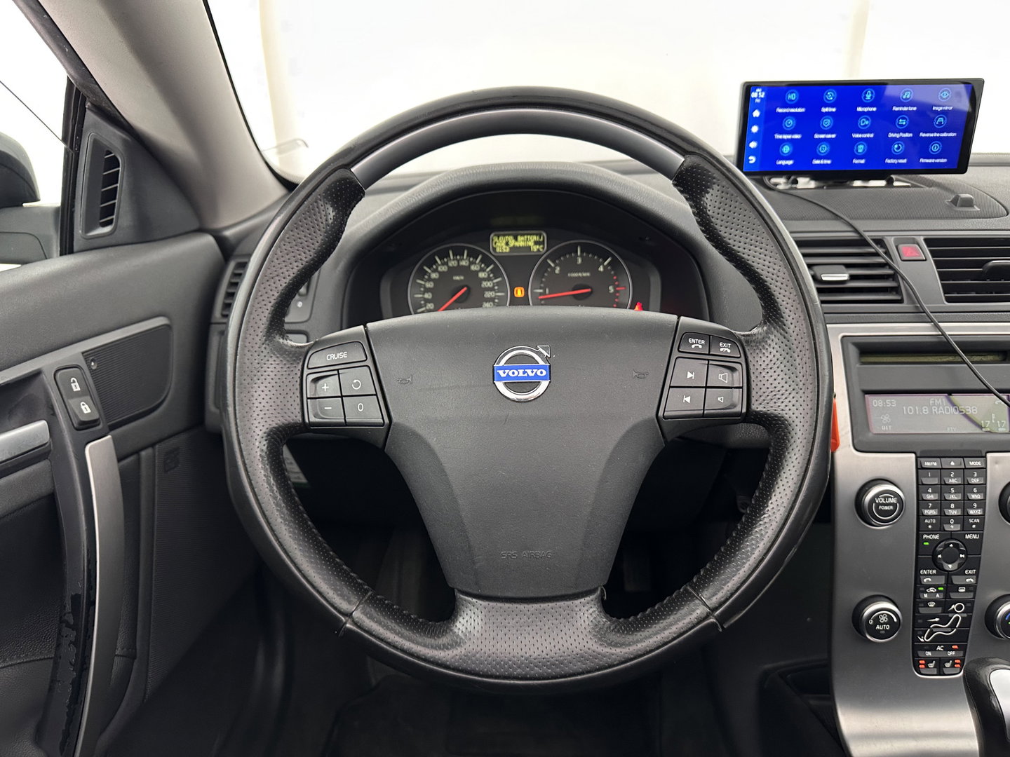 Volvo C70 Convertible 2.4 D5 Kinetic Aut. *LEATHER | XENON | MEMORY-PACK | HEATED-COMFORTSEATS | CARPLAY | ECC | PDC | CRUISE | 17''ALU | TOWBAR*